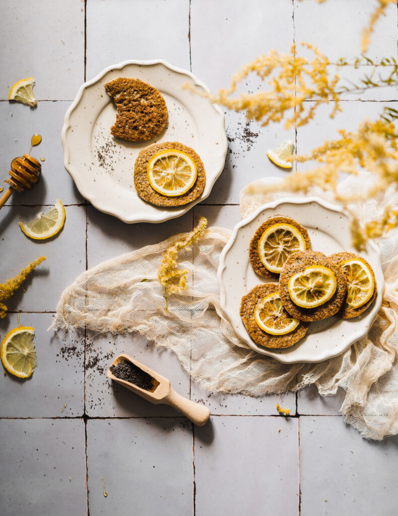 puszyste, śniadaniowe placuszki gryczane z dodatkiem maku i cytryny
