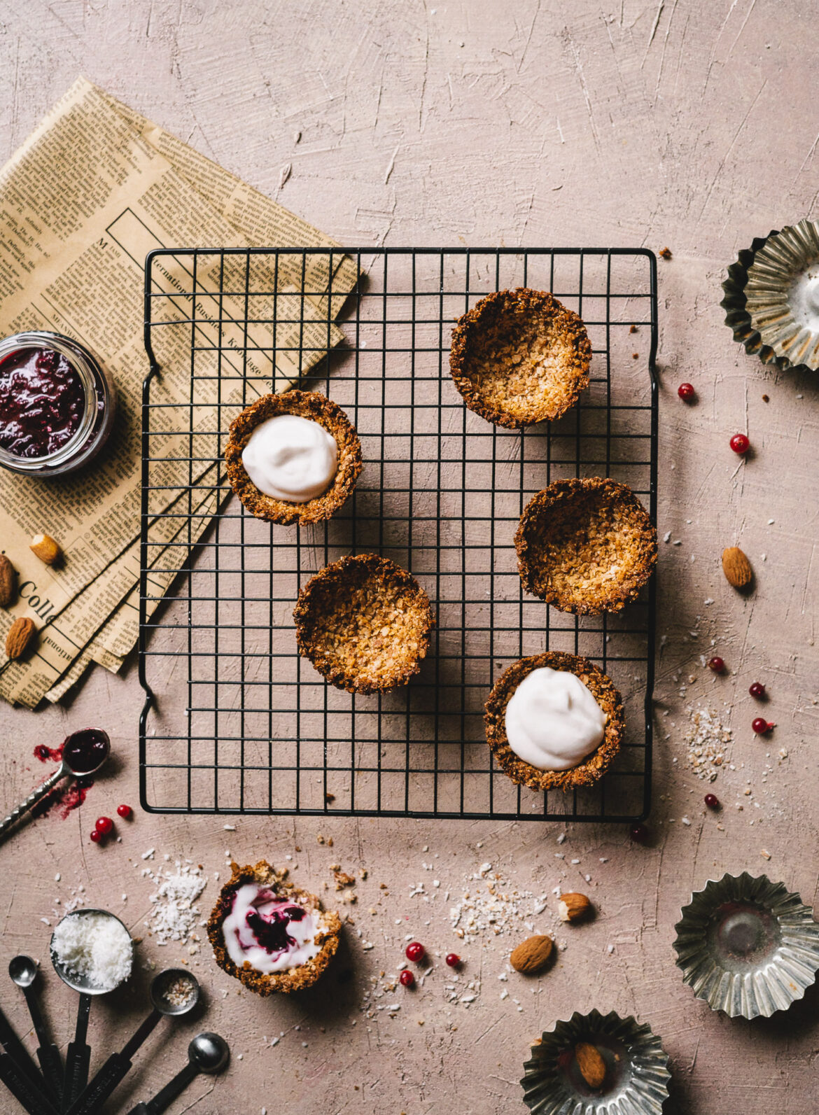 Granola cups bez zboż na płatkach gryczanych