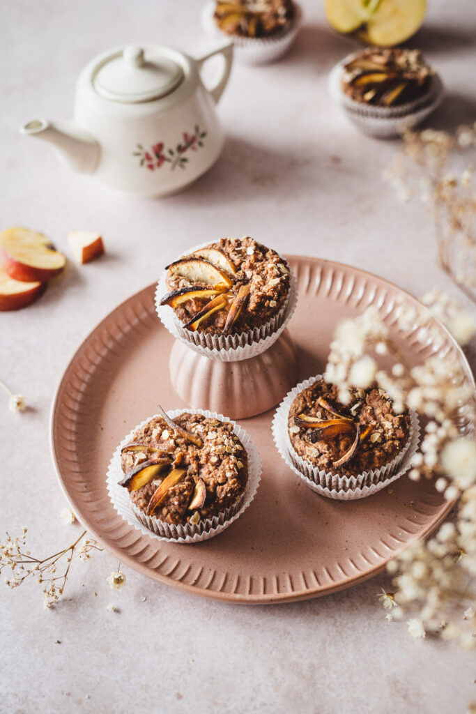 muffinki kasztanowe z jabłkiem i dodatkiem płatków gryczanych