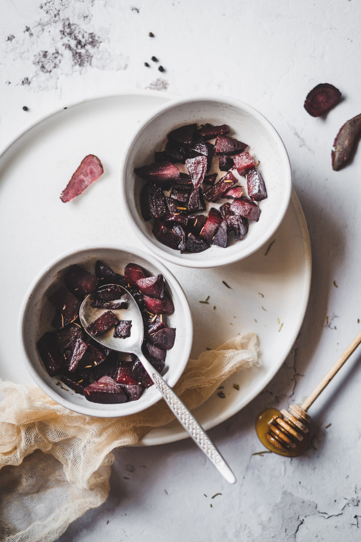 pieczone buraczki z miodem i rozmarynem3 pieczone buraczki z miodem i rozmarynem